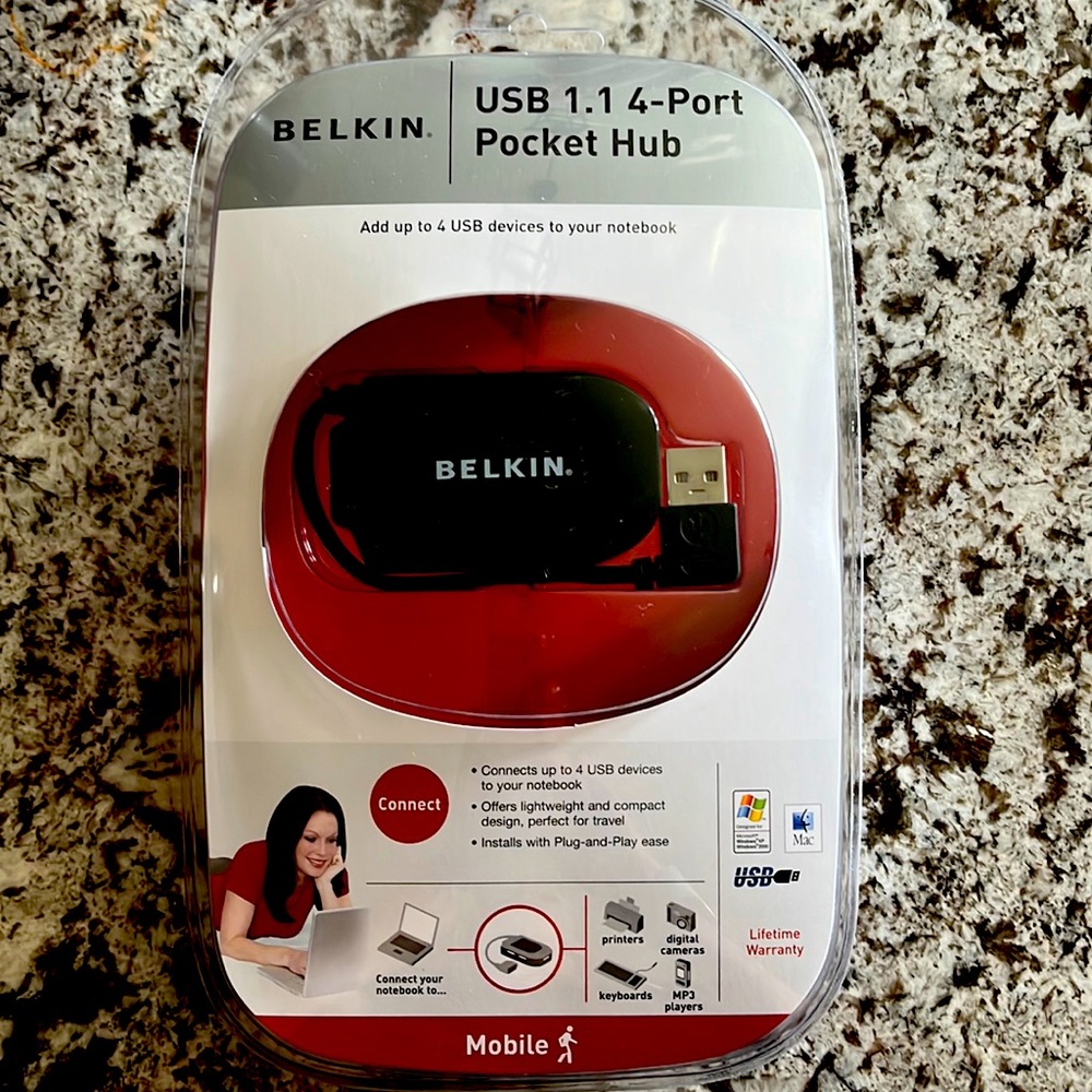 Belkin USB 1.1 4-port Pocket Hub. BRAND NEW!